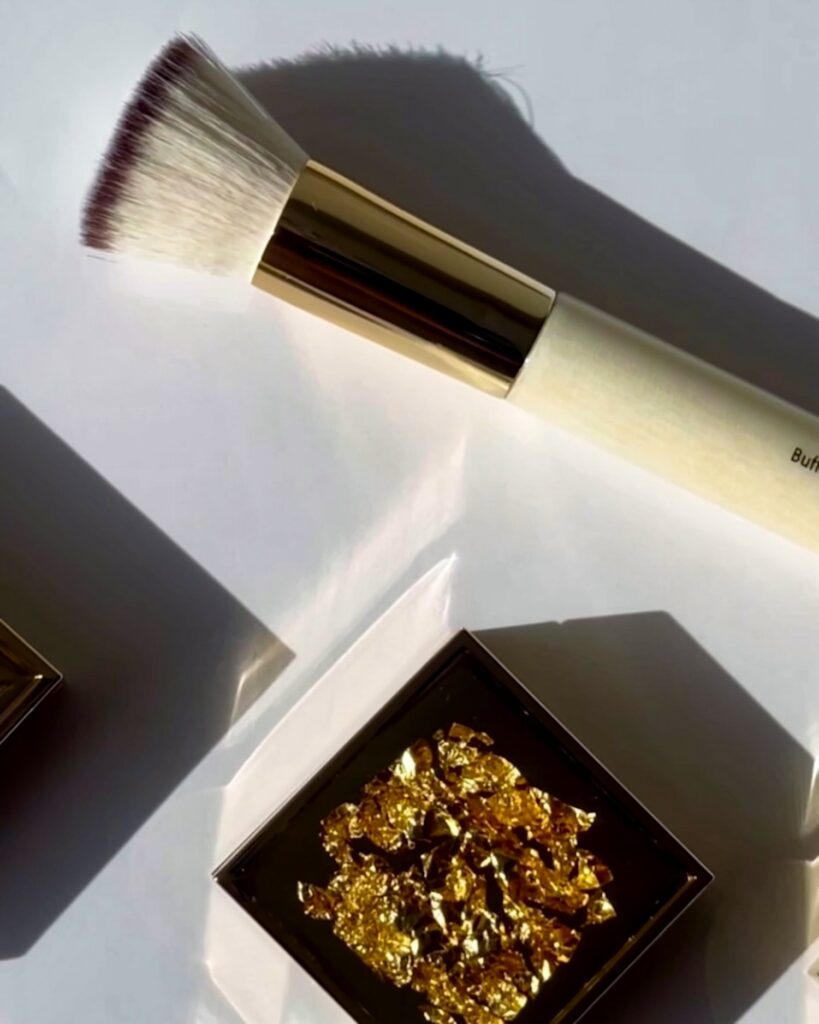 Chantecaille Buff and blur brush