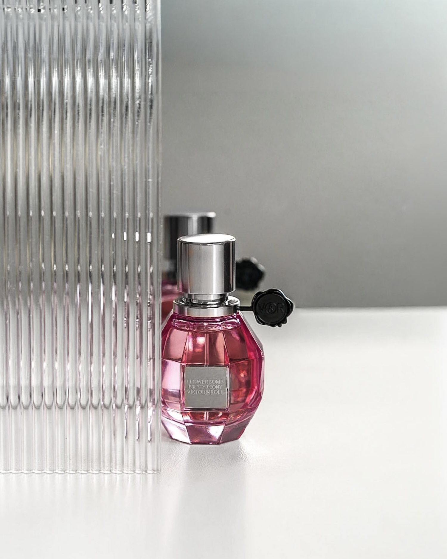 Viktor&Rolf Flowerbomb Pretty Peony EDP Review - The Fairytales Blog